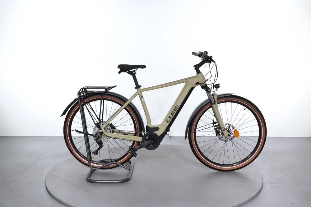 Must-Have Cube Nuride Hybrid Pro