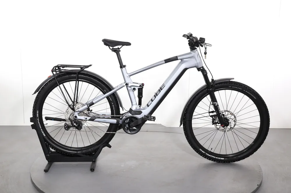 Merkproduct Cube Stereo Hybrid 120 Race 750 Allroad