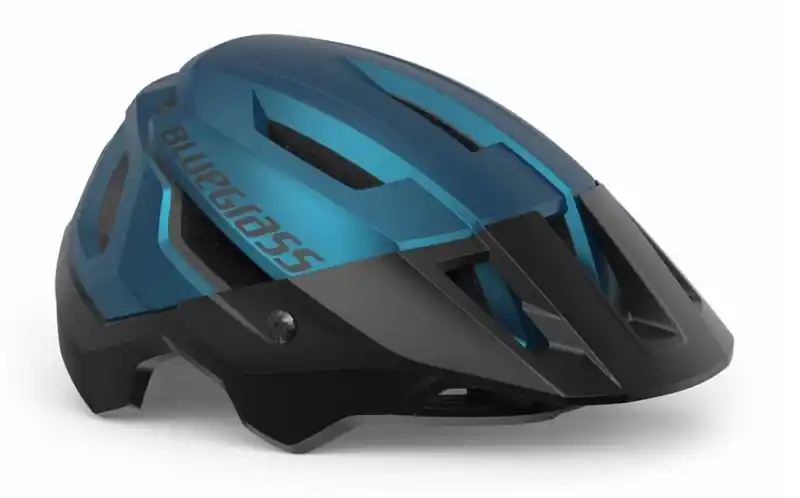 Weekendaanbieding Cyklo přilba BLUEGRASS Rogue teal modrá metalická výprodej