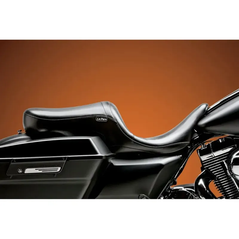 Le Pera Maverick voorstoel voor Harley 08-25 Touring (excl. 23-25 CVO; 24-25 Road Glide / Street Glide) / Black Exclusieve Aanbieding